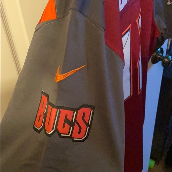 Tampa bay buccaneers Tom Brady jersey Xxl - Picture 4 of 6